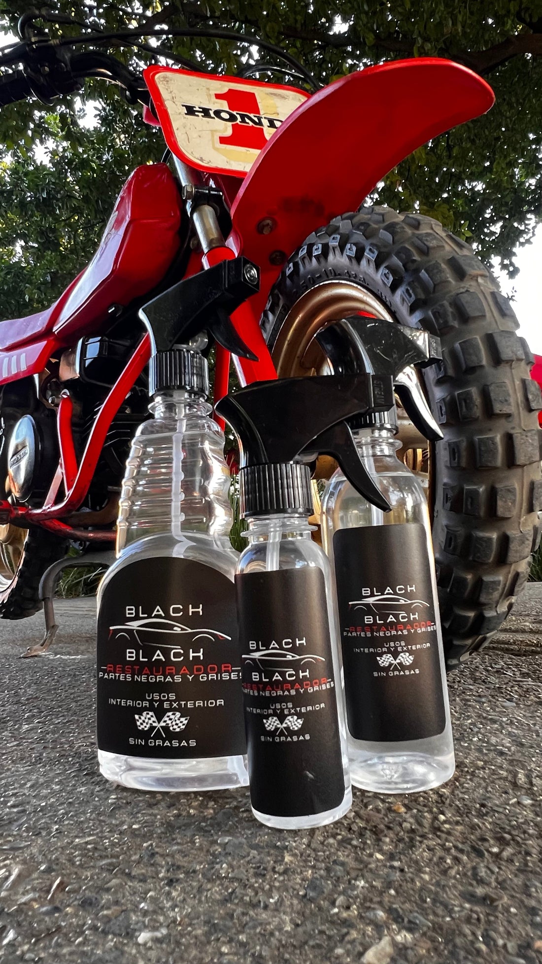 Cómo restaurar las partes negras de tu carro o moto en 3 pasos (y que dure semanas) - Blach Blach